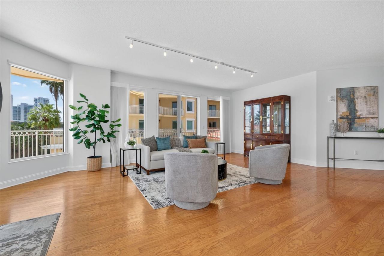 555 5th Avenue Ne, Unit 332, Saint Petersburg, FL 33701 Photo