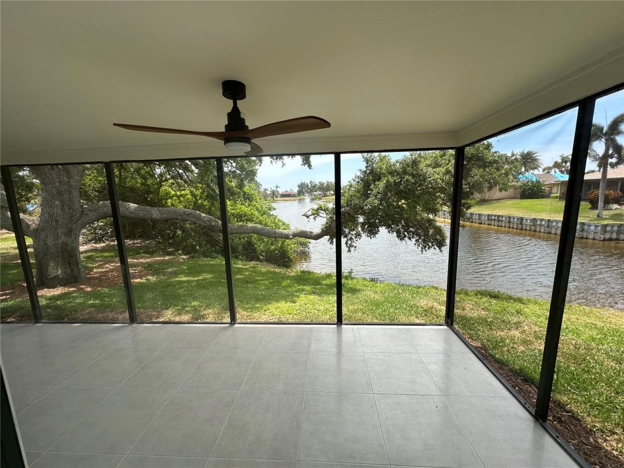 8808 44th Avenue Drive W, Bradenton, FL 34210 Photo