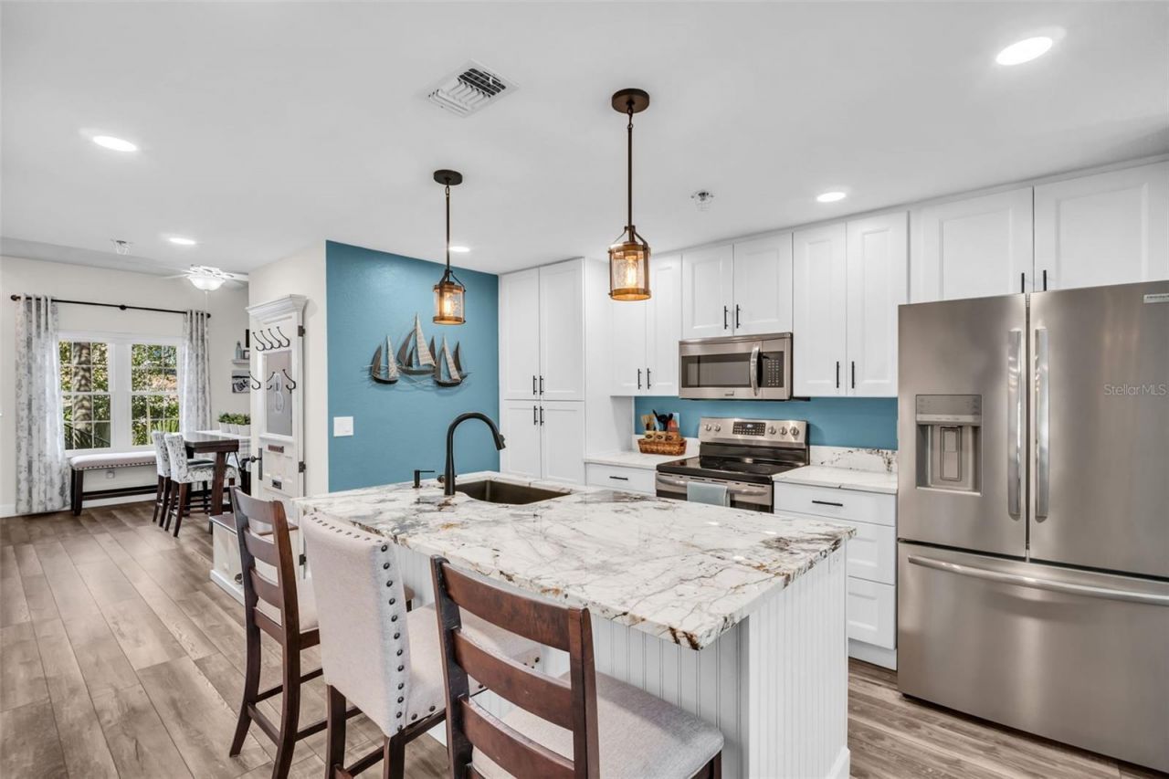 100 4th Avenue S, Unit 140, Saint Petersburg, FL 33701 Photo