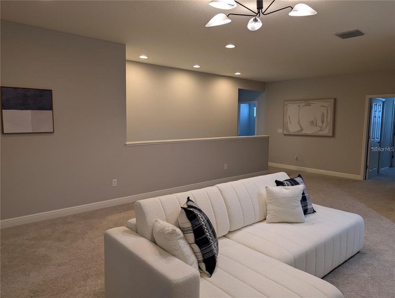 10915 Charmwood Drive , Riverview, FL 33569 Photo