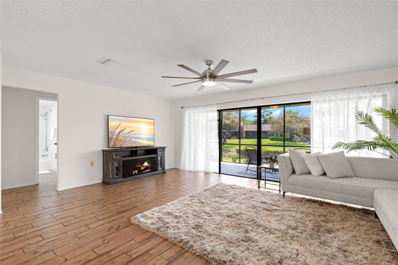 40 Sylvia Place, Oldsmar, FL 34677 Photo