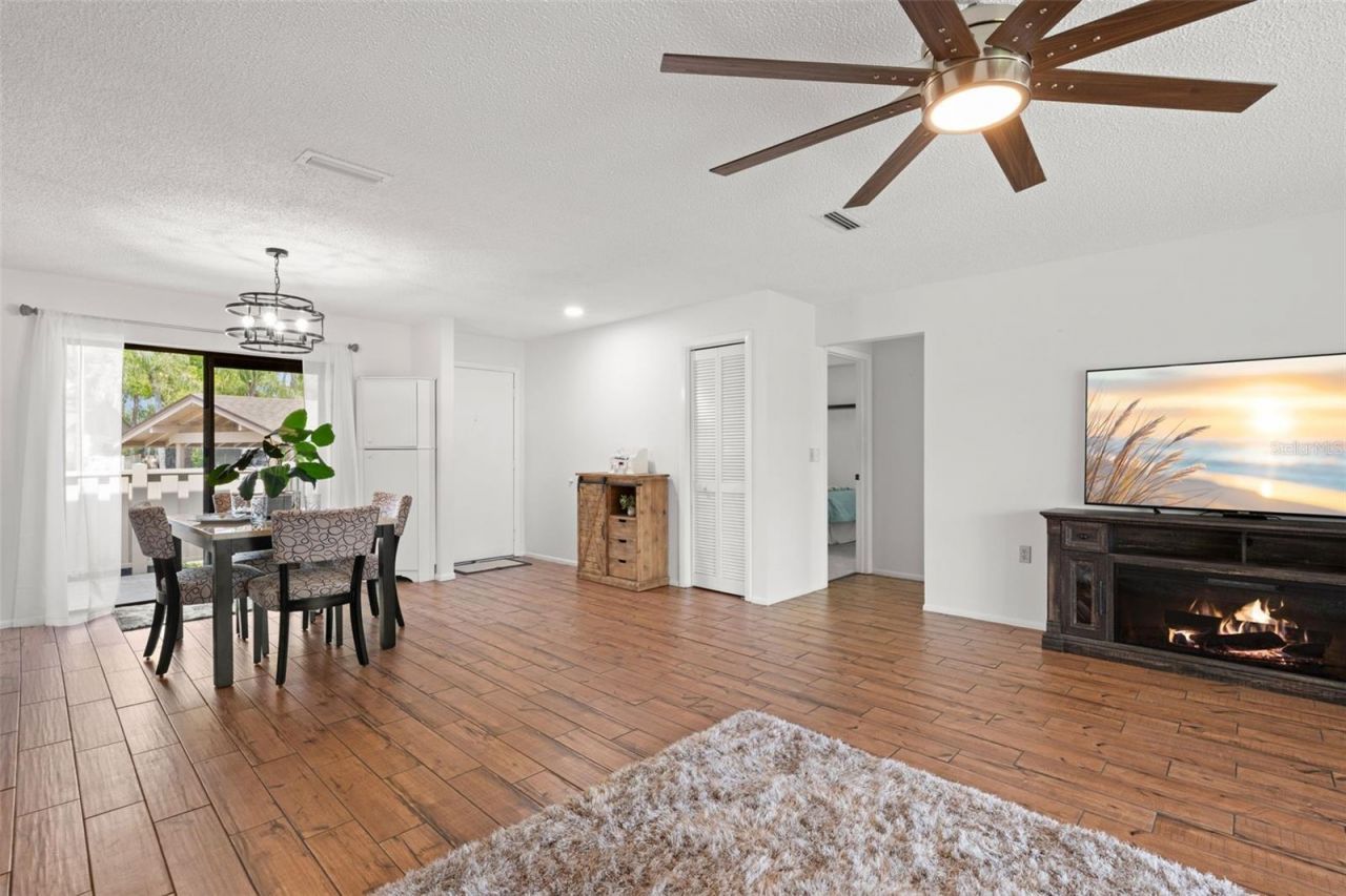 40 Sylvia Place, Oldsmar, FL 34677 Photo