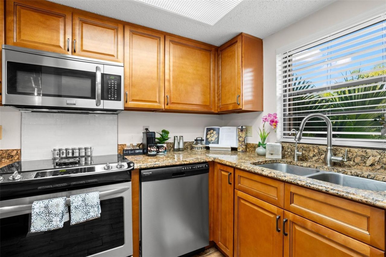 40 Sylvia Place, Oldsmar, FL 34677 Photo