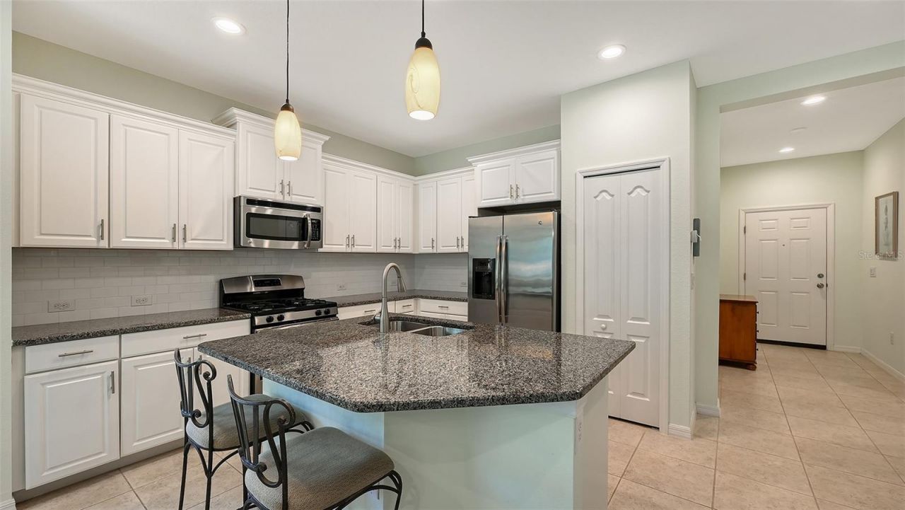 4894 Maymont Park Circle , Bradenton, FL 34203 Photo