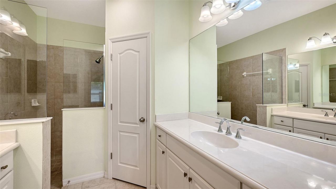 4894 Maymont Park Circle , Bradenton, FL 34203 Photo