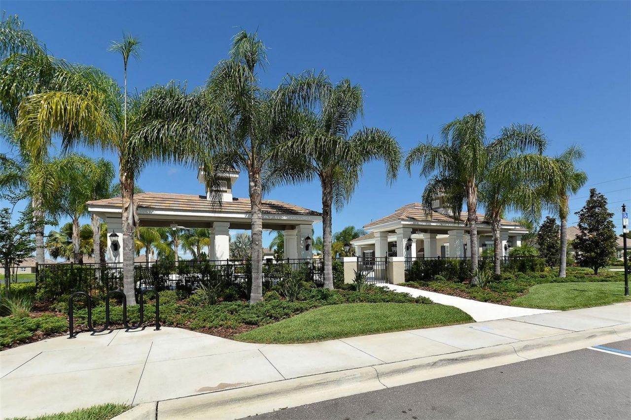 4894 Maymont Park Circle , Bradenton, FL 34203 Photo