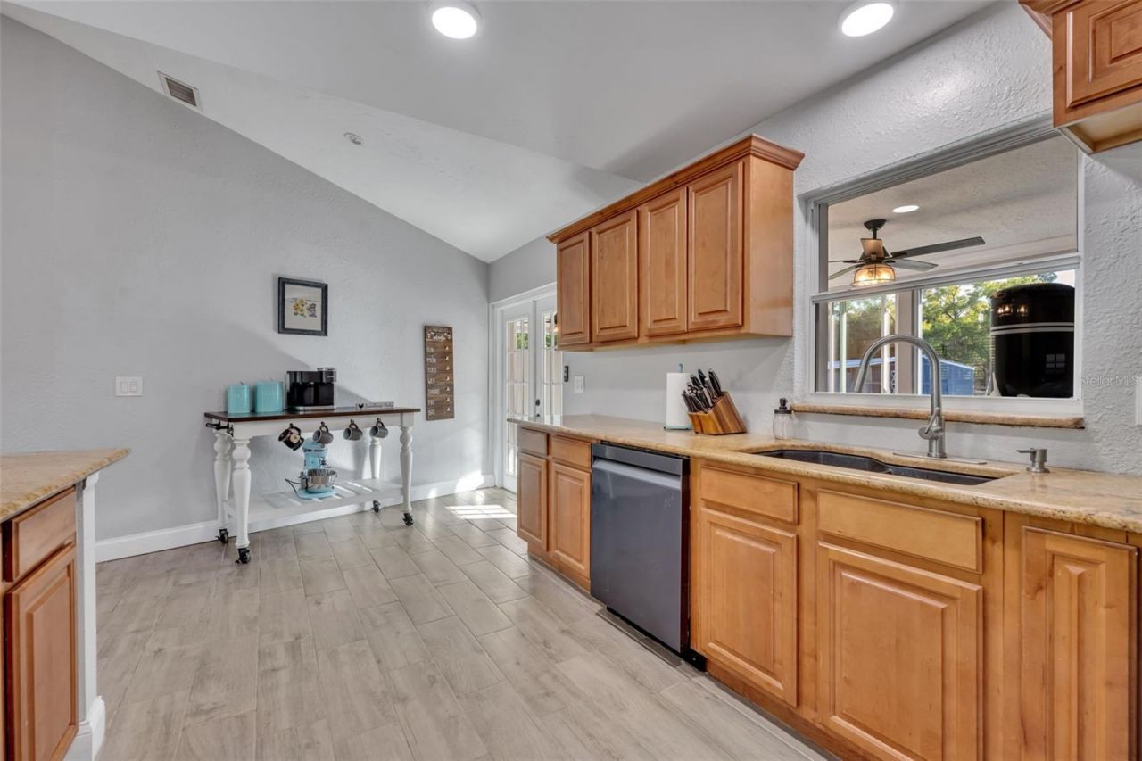 1350 Arapaho Trail , Geneva, FL 32732 Photo