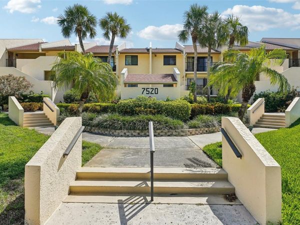 7520 SUNSHINE SKYWAY LANE S, Unit T18, ST PETERSBURG, FL 33711
