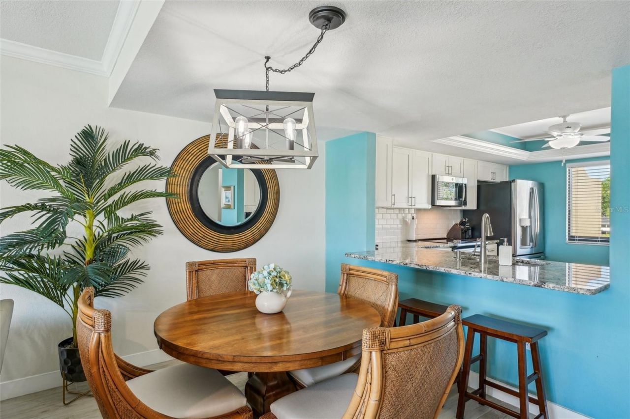 7520 Sunshine Skyway Lane S, Unit T18, Saint Petersburg, FL 33711 Photo