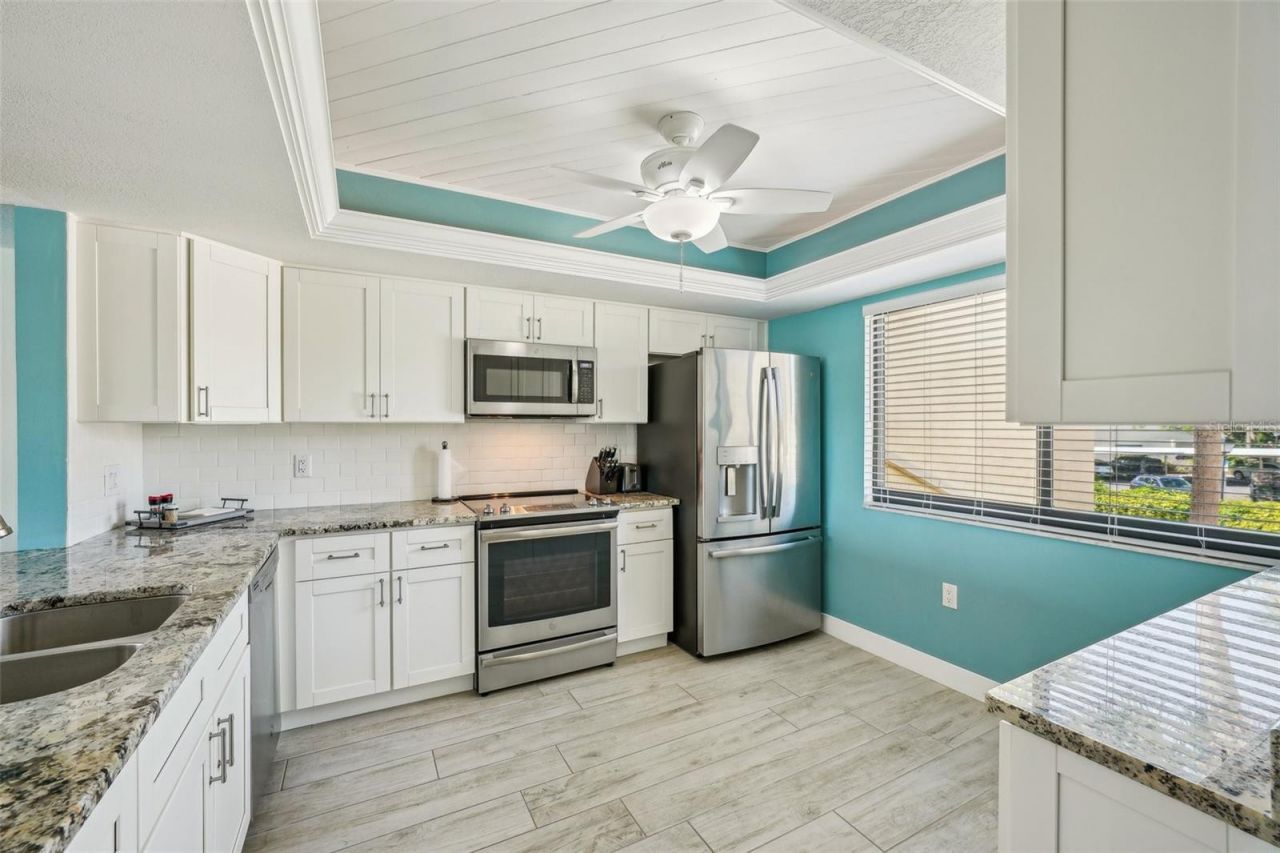 7520 Sunshine Skyway Lane S, Unit T18, Saint Petersburg, FL 33711 Photo