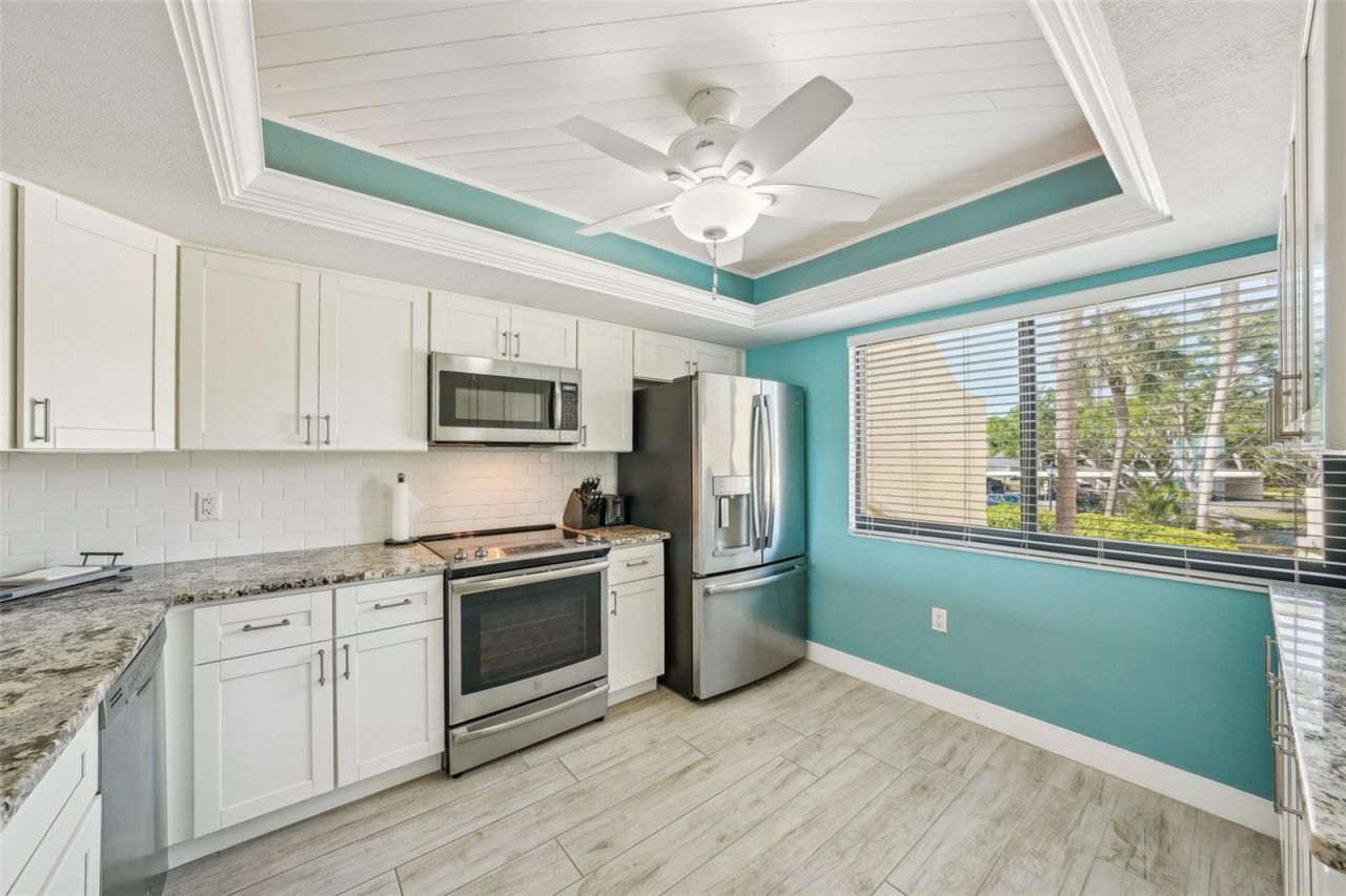 7520 Sunshine Skyway Lane S, Unit T18, Saint Petersburg, FL 33711 Photo