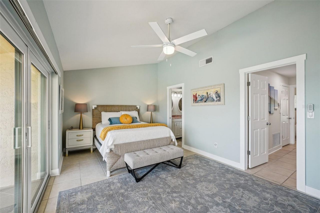 7520 Sunshine Skyway Lane S, Unit T18, Saint Petersburg, FL 33711 Photo