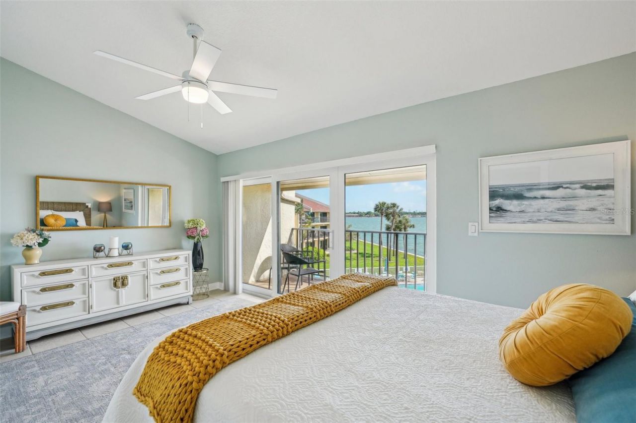 7520 Sunshine Skyway Lane S, Unit T18, Saint Petersburg, FL 33711 Photo