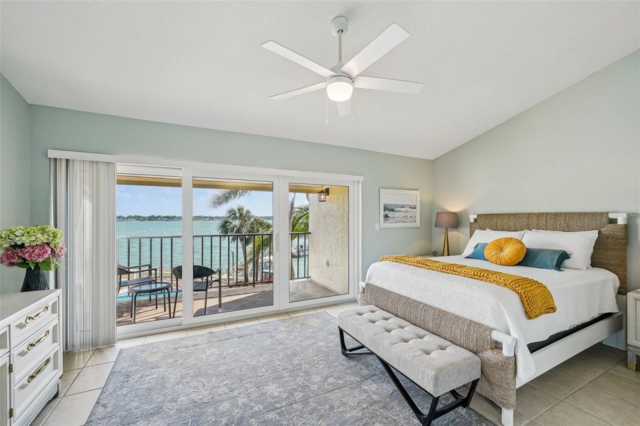 7520 Sunshine Skyway Lane S, Unit T18, Saint Petersburg, FL 33711 Photo