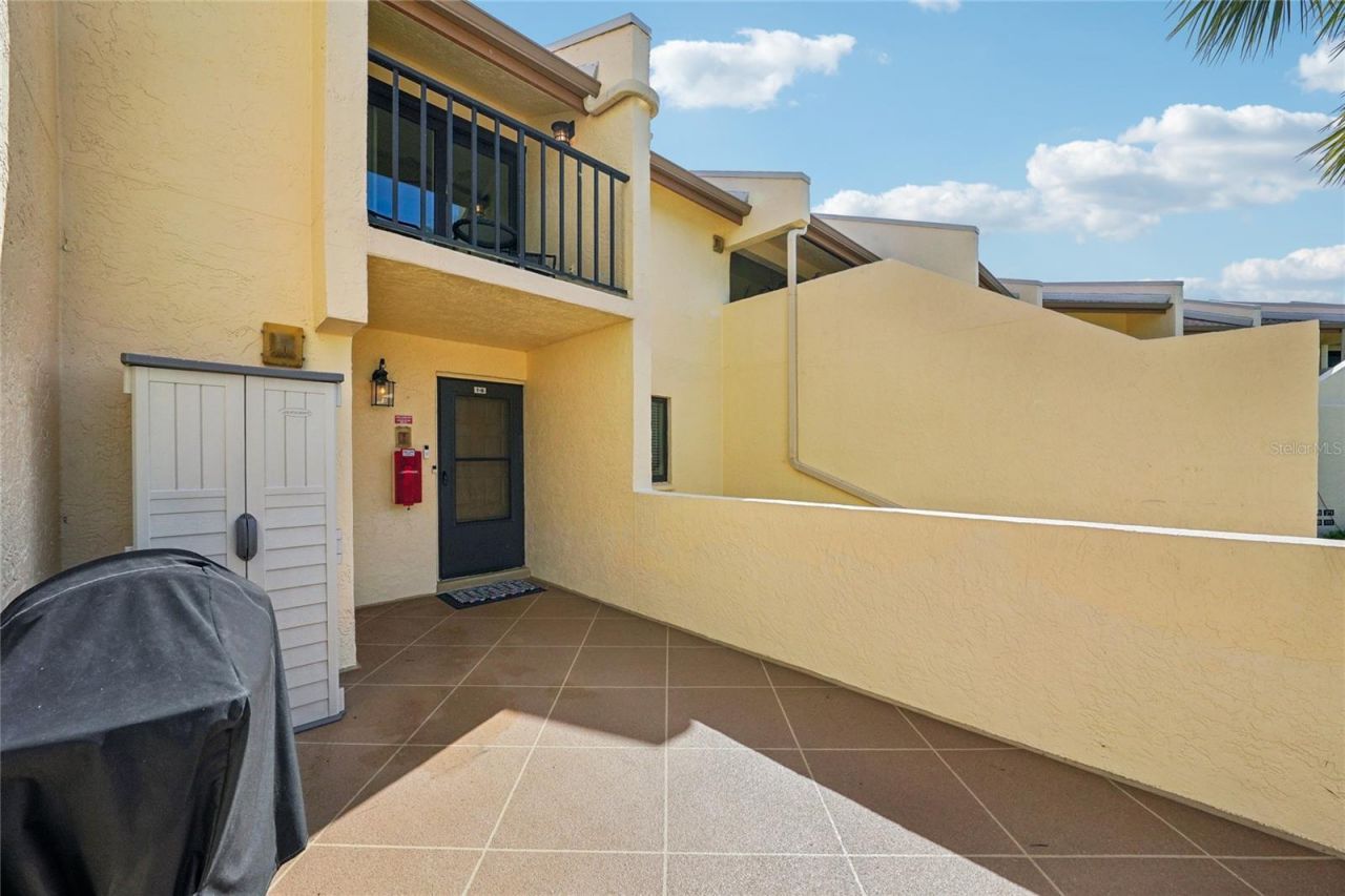 7520 Sunshine Skyway Lane S, Unit T18, Saint Petersburg, FL 33711 Photo