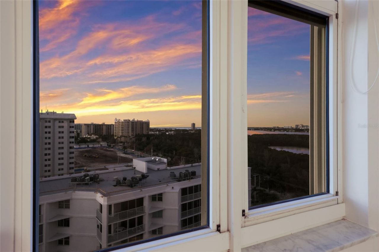 1800 Benjamin Franklin Drive, Unit B1006, Sarasota, FL 34236 Photo