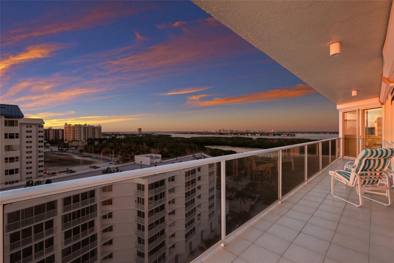 1800 Benjamin Franklin Drive, Unit B1006, Sarasota, FL 34236 Photo