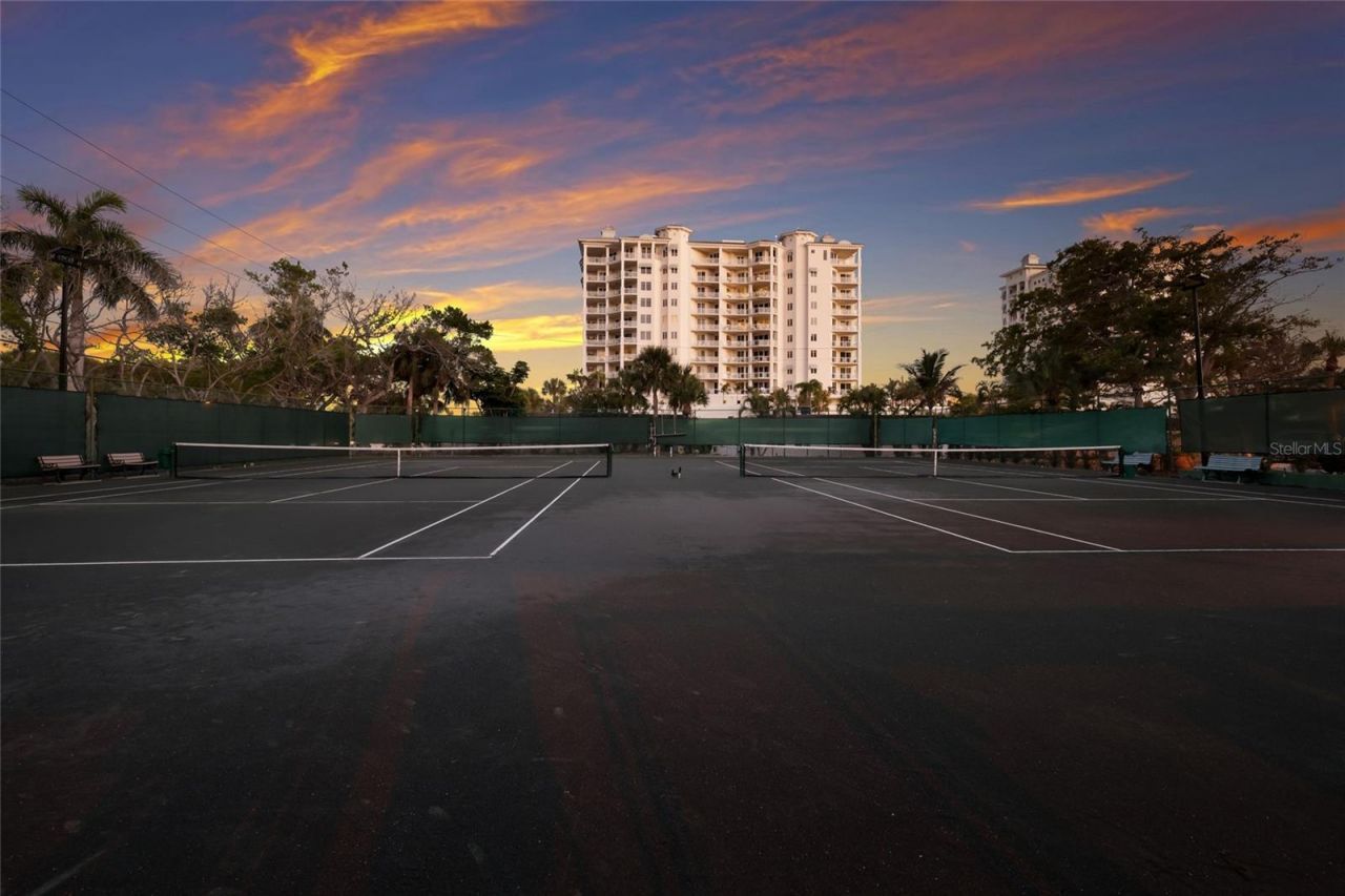 1800 Benjamin Franklin Drive, Unit B1006, Sarasota, FL 34236 Photo