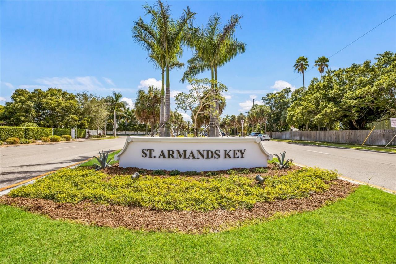 1800 Benjamin Franklin Drive, Unit B1006, Sarasota, FL 34236 Photo