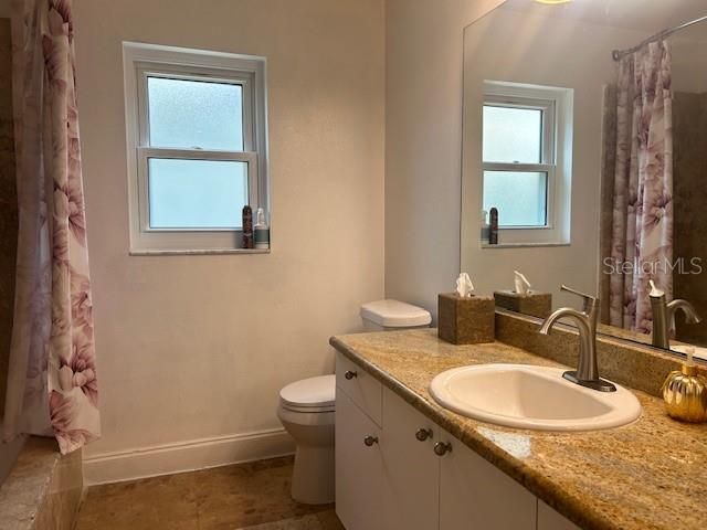 7715 33rd Lane E, Sarasota, FL 34243 Photo