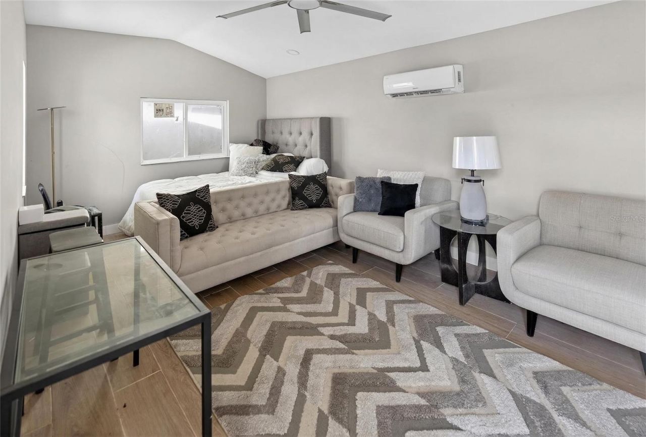 2935 Helen Avenue, Orlando, FL 32804 Photo