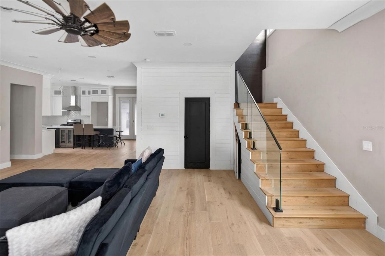 2935 Helen Avenue, Orlando, FL 32804 Photo