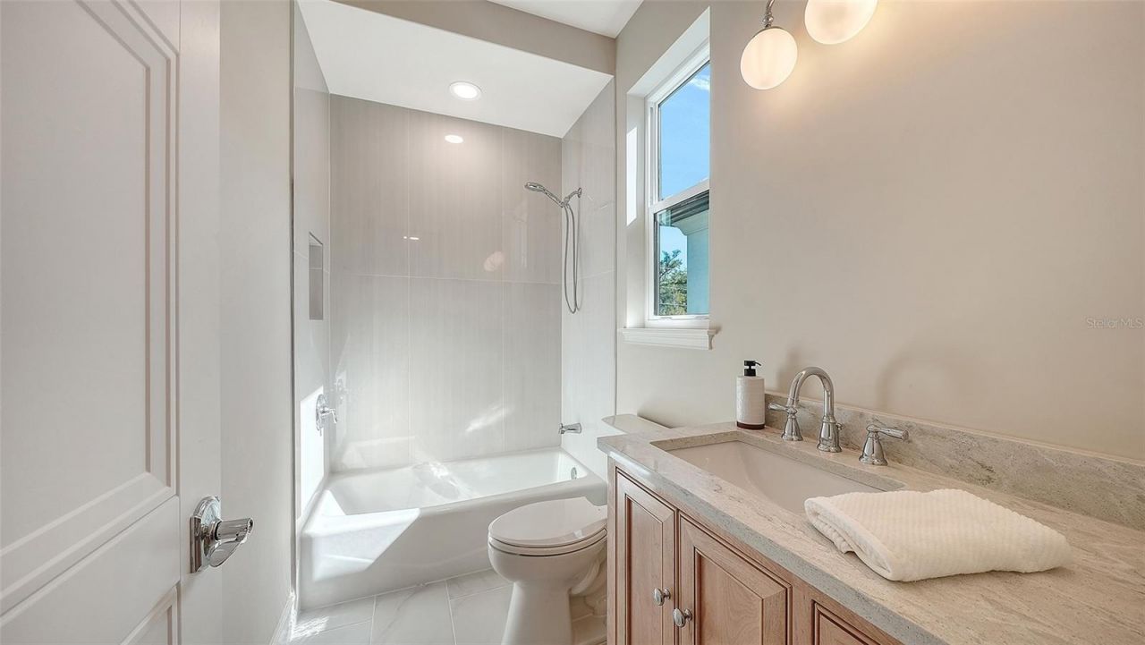 1850 Webber Street, Sarasota, FL 34239 Photo