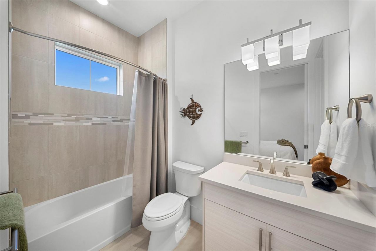 16826 Clearlake Avenue, Lakewood Ranch, FL 34202 Photo