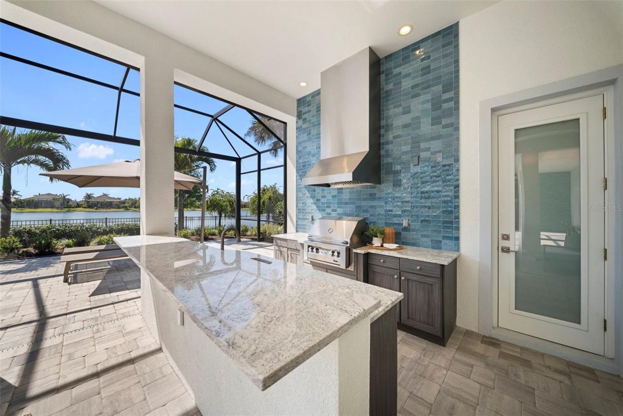 16826 Clearlake Avenue, Lakewood Ranch, FL 34202 Photo