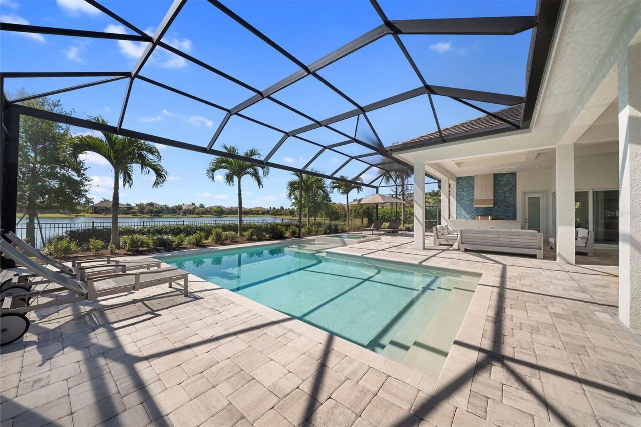 16826 Clearlake Avenue, Lakewood Ranch, FL 34202 Photo