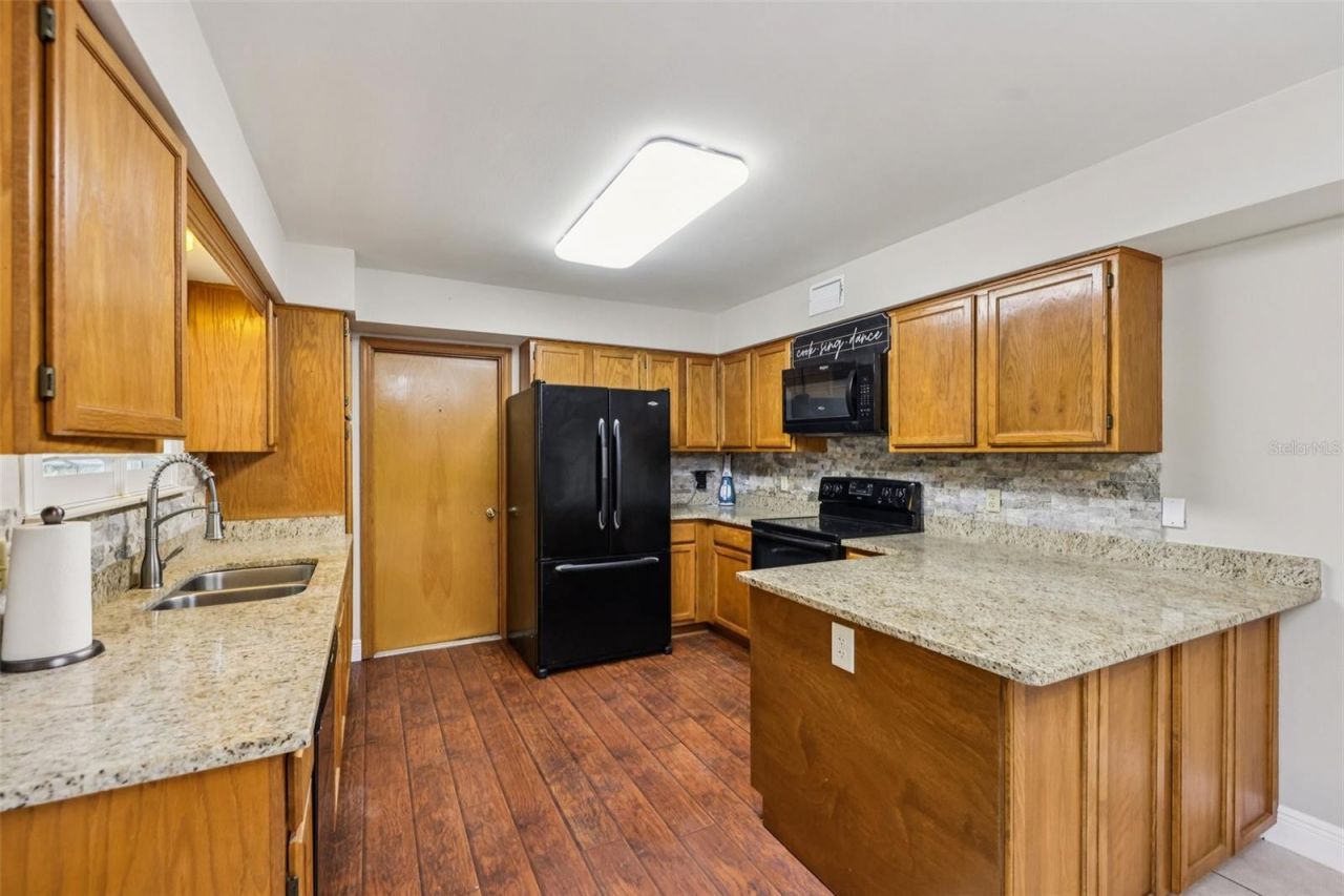 490 Hidden Ridge Drive , Deltona, FL 32725 Photo