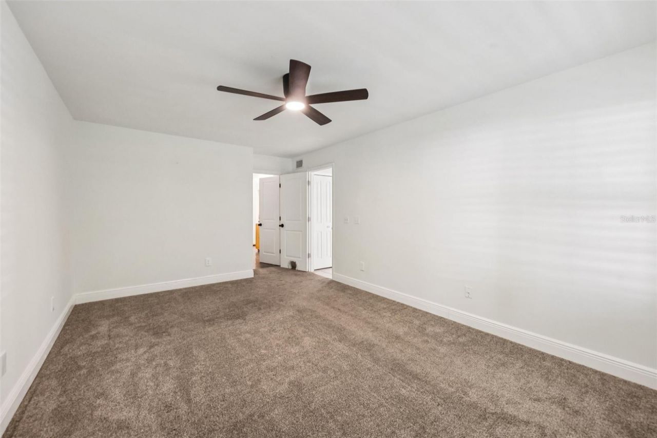 490 Hidden Ridge Drive , Deltona, FL 32725 Photo