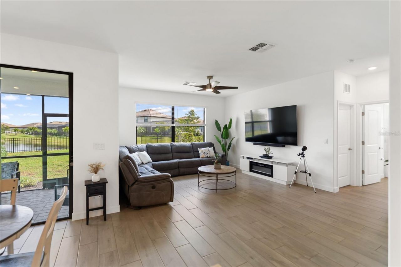 5221 Blue Crush Street, Bradenton, FL 34211 Photo