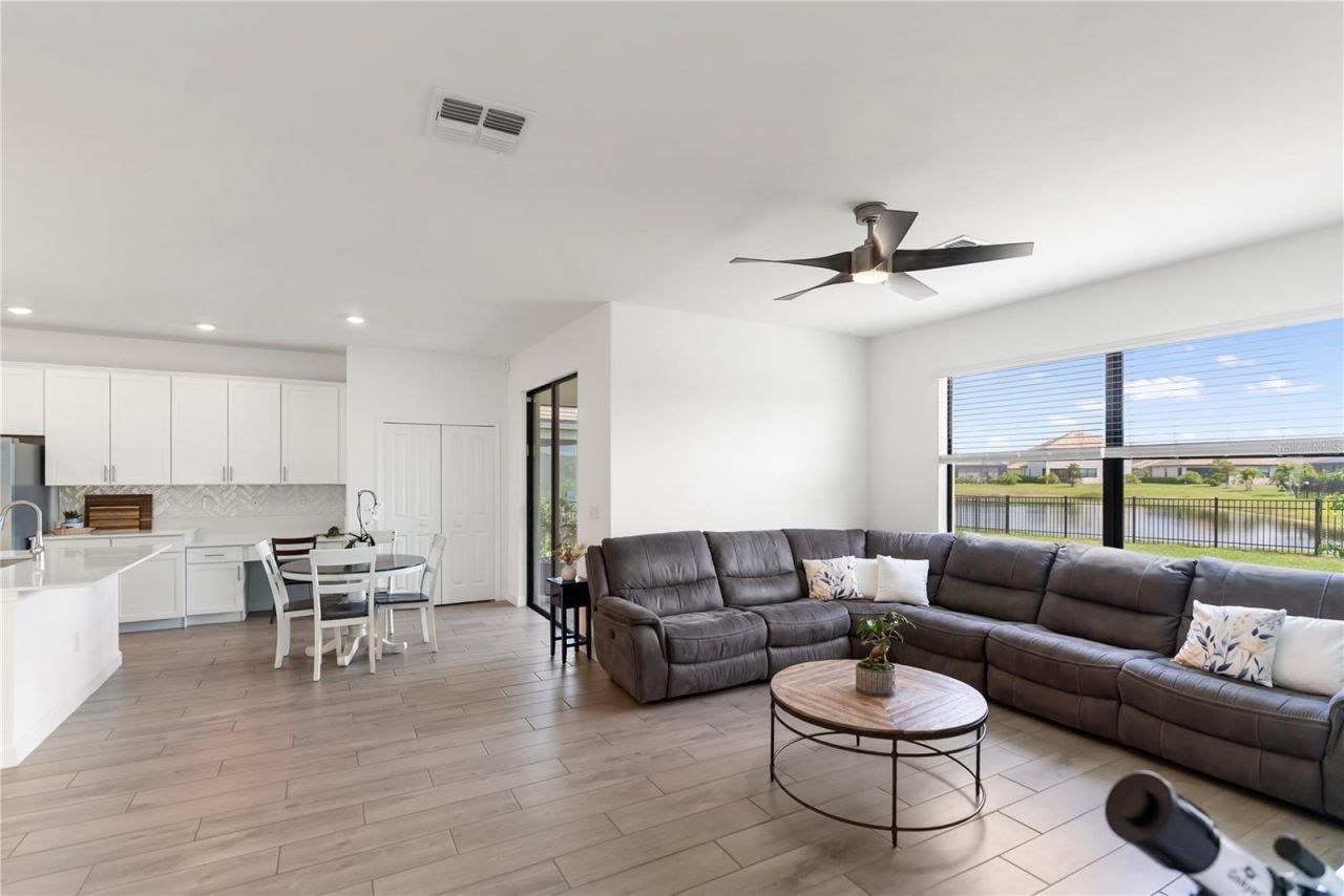 5221 Blue Crush Street, Bradenton, FL 34211 Photo