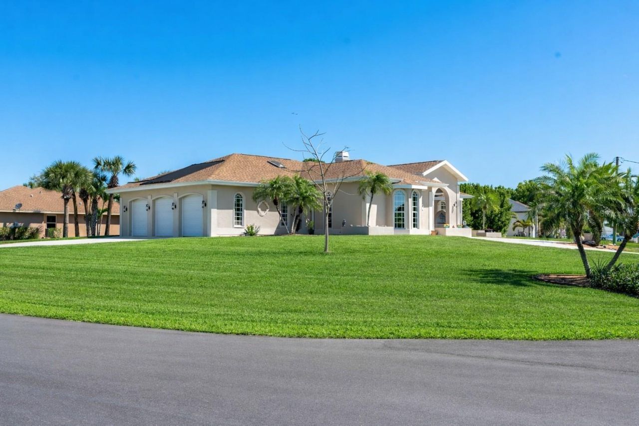 2 Long Meadow Road, Rotonda West, FL 33947 Photo