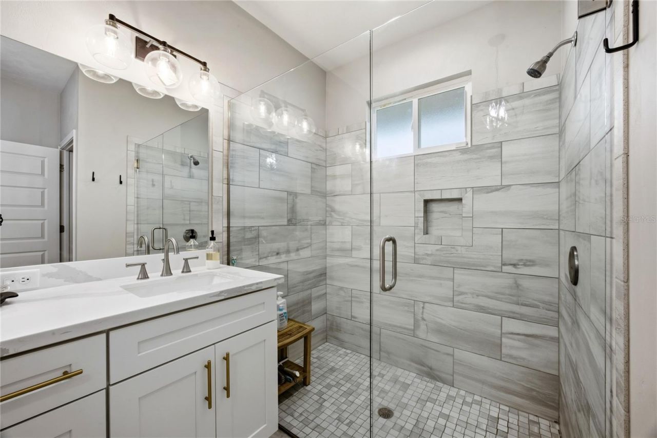 11983 NW 15th Road , Gainesville, FL 32606 Photo