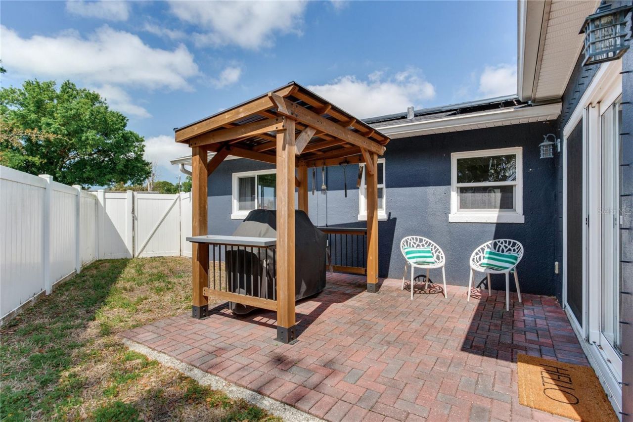 6688 30 Avenue N, Saint Petersburg, FL 33710 Photo