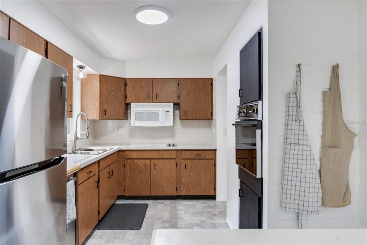 6688 30 Avenue N, Saint Petersburg, FL 33710 Photo