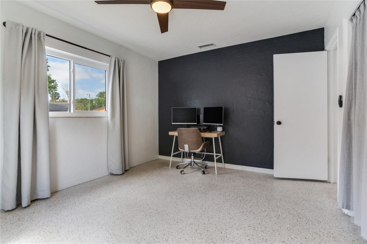 6688 30 Avenue N, Saint Petersburg, FL 33710 Photo