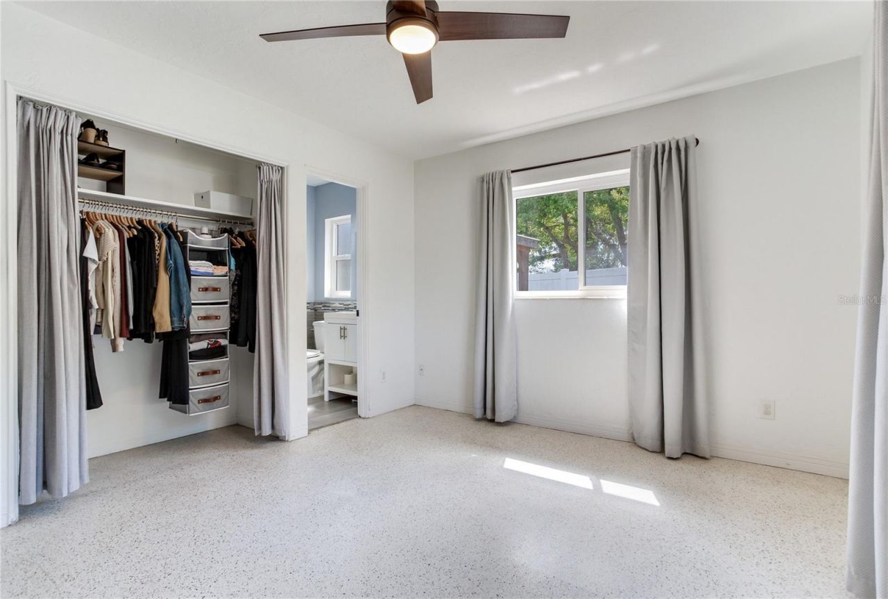 6688 30 Avenue N, Saint Petersburg, FL 33710 Photo