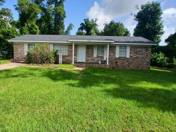 4862 Dogwood Drive , Marianna, FL 32446