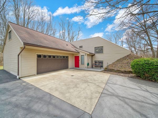 4711 Draper Road, Jackson, MI 49203