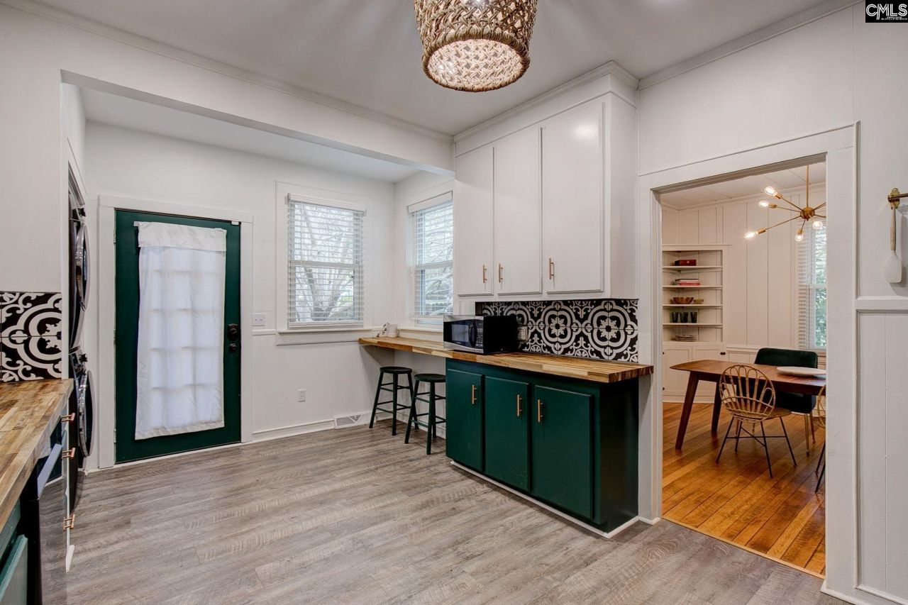 3715 Margrave Road  Photo 18