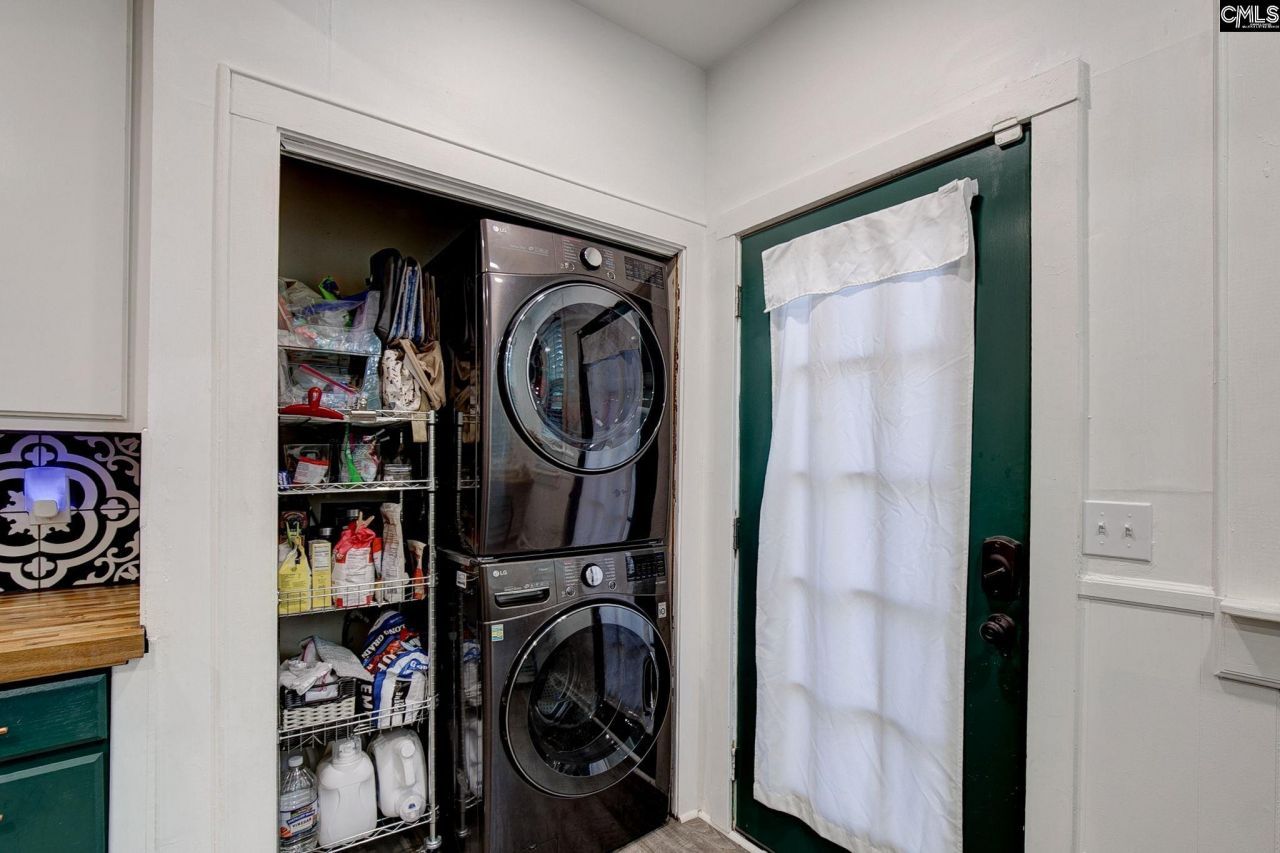 3715 Margrave Road  Photo 19