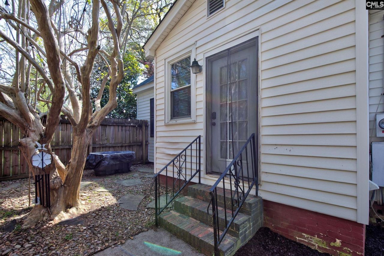 3715 Margrave Road  Photo 31