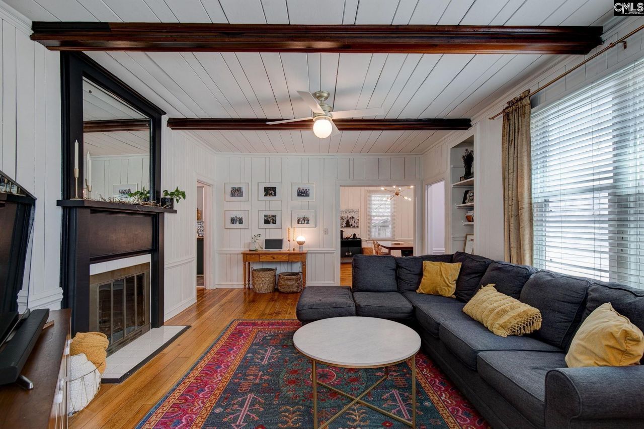 3715 Margrave Road  Photo 7