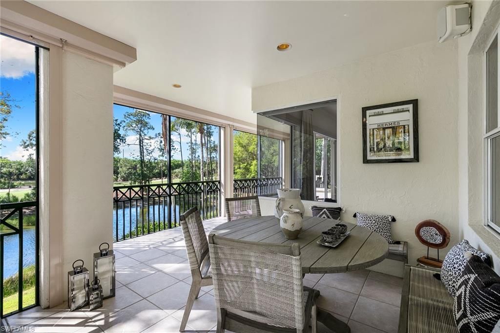 2642 Bolero Dr, Unit 5-2, Naples, FL 34109 Photo