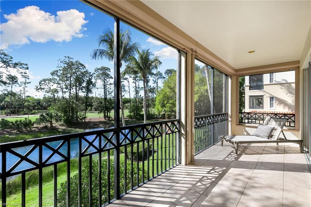 2642 Bolero Dr, Unit 5-2, Naples, FL 34109 Photo