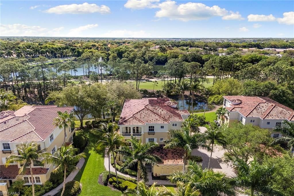 2642 Bolero Dr, Unit 5-2, Naples, FL 34109 Photo