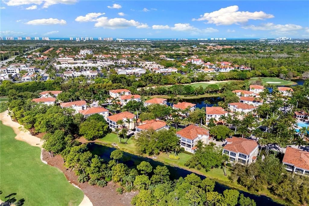 2642 Bolero Dr, Unit 5-2, Naples, FL 34109 Photo